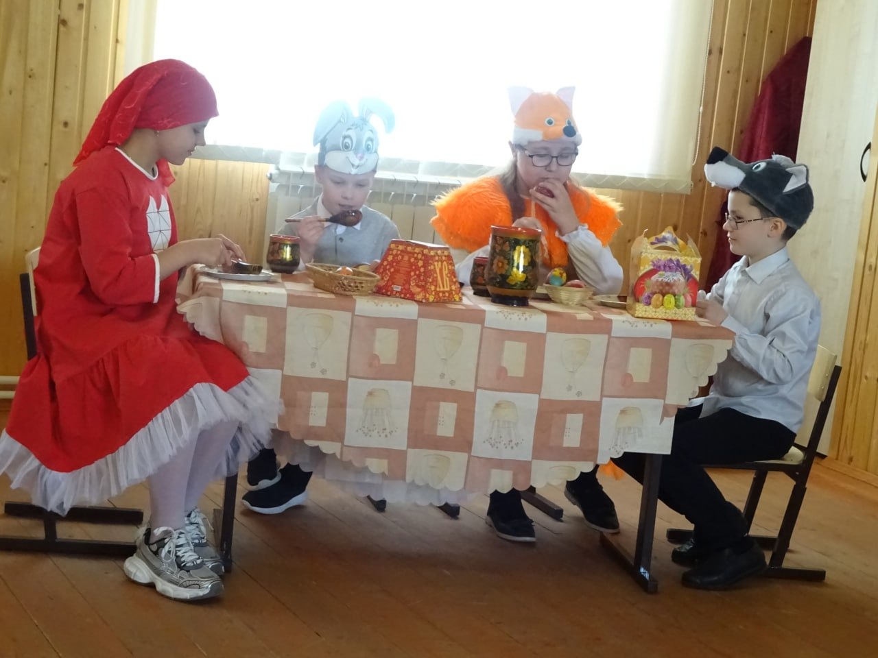 27 апреля, в неделю Антипасхи, в Рузской воскресной школе прошёл пасхальный праздник