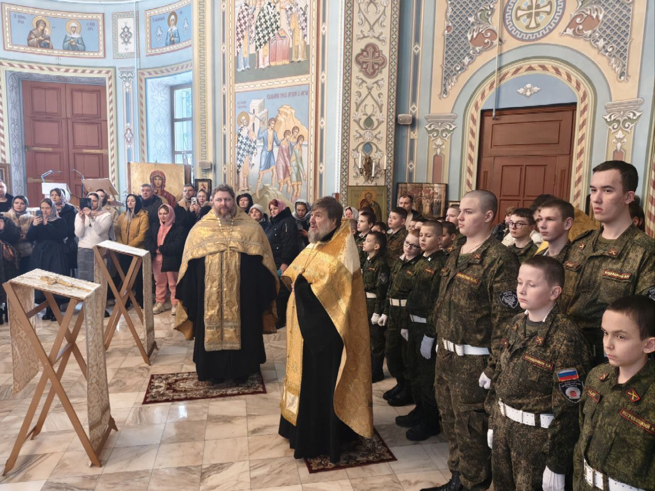 В Никольском храме с. Никольское-Гагарино посвятили в казачата-кадеты рузских кадетов