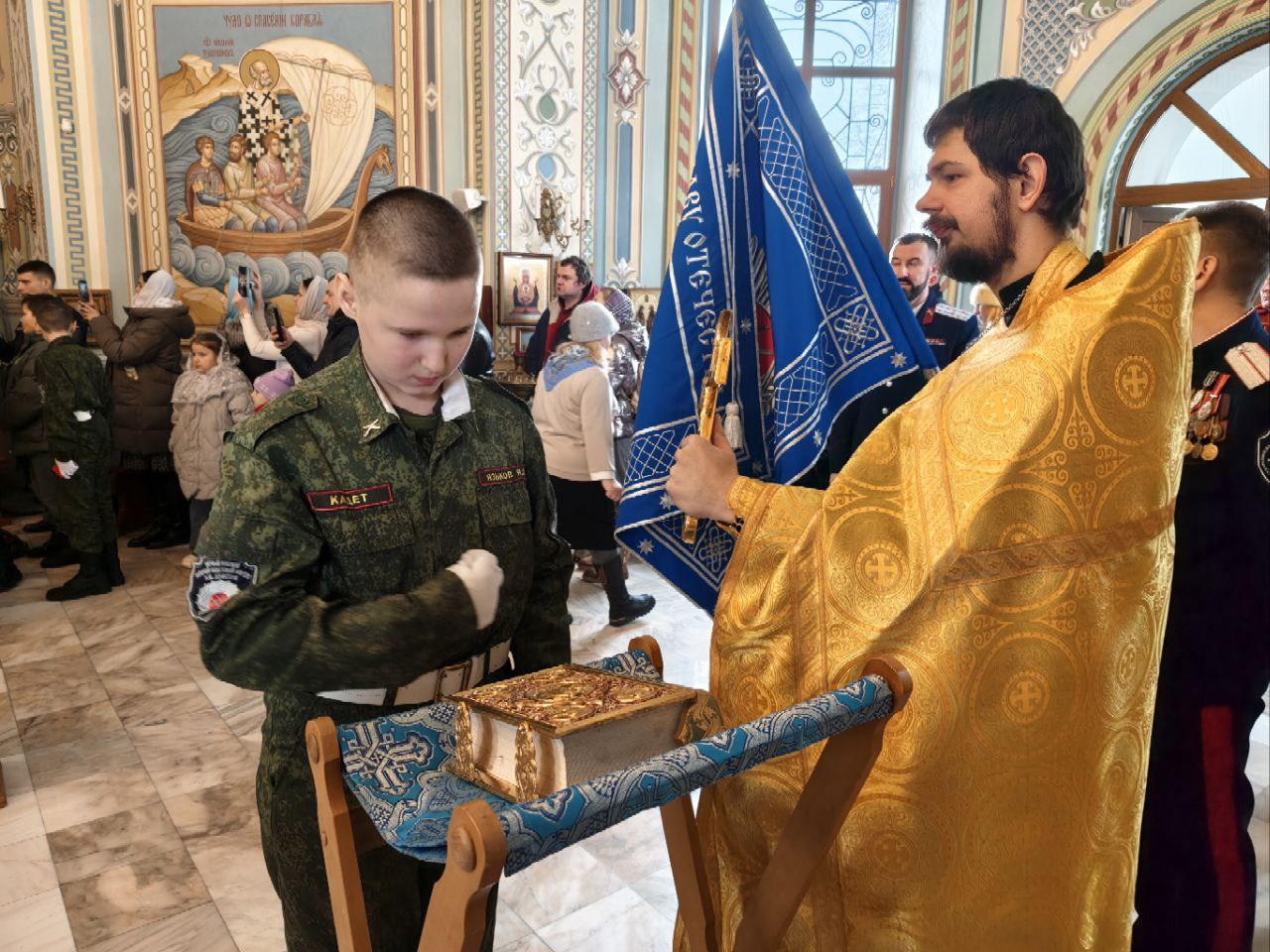 В Никольском храме с. Никольское-Гагарино посвятили в казачата-кадеты рузских кадетов