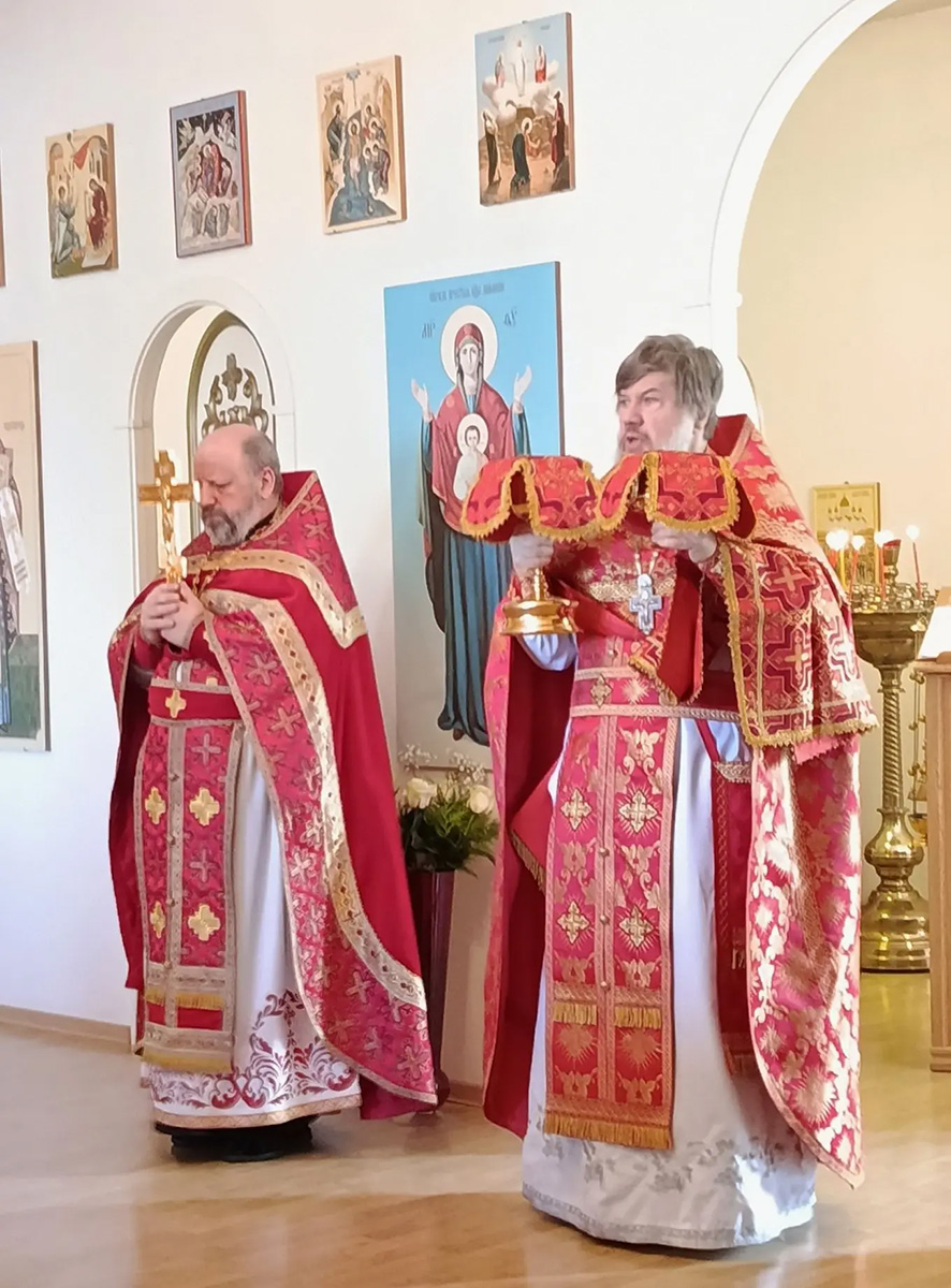 Пасхальные богослужения в домовом храме в честь святителя Спиридона Тримифунтского Пасхальные богослужения в домовом храме в честь святителя Спиридона Тримифунтского
